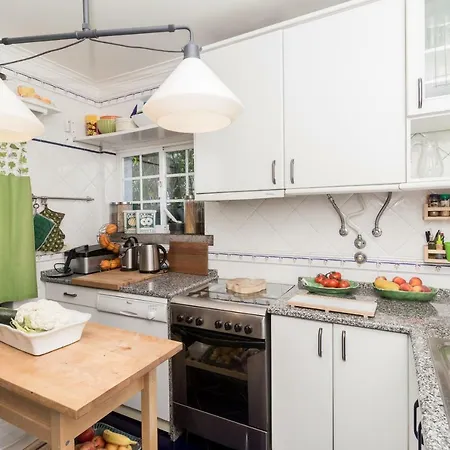 Magnolia House - *
