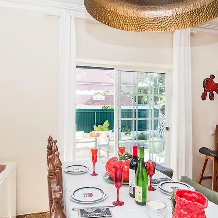 Villa Magnolia House - *